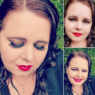  Model Rock Double Layered Multi Pack Lashes in Feline Vibe & 'Rock Chic' Liquid Lipstick in Cherrywood by Jennifer Bourke