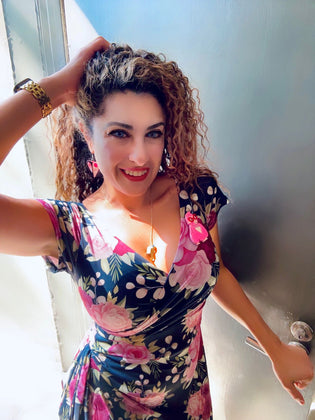  Lady Vintage Elsie Dress in Navy Roses by Amanda LeGoogle
