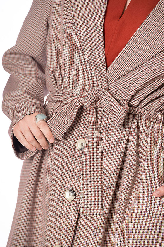 Banned Queen Betty Classic Trench Coat in Neutral Tone Check