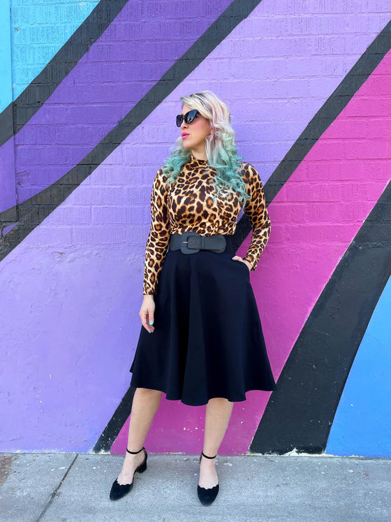 Retrolicious Mock Turtleneck Top in Leopard